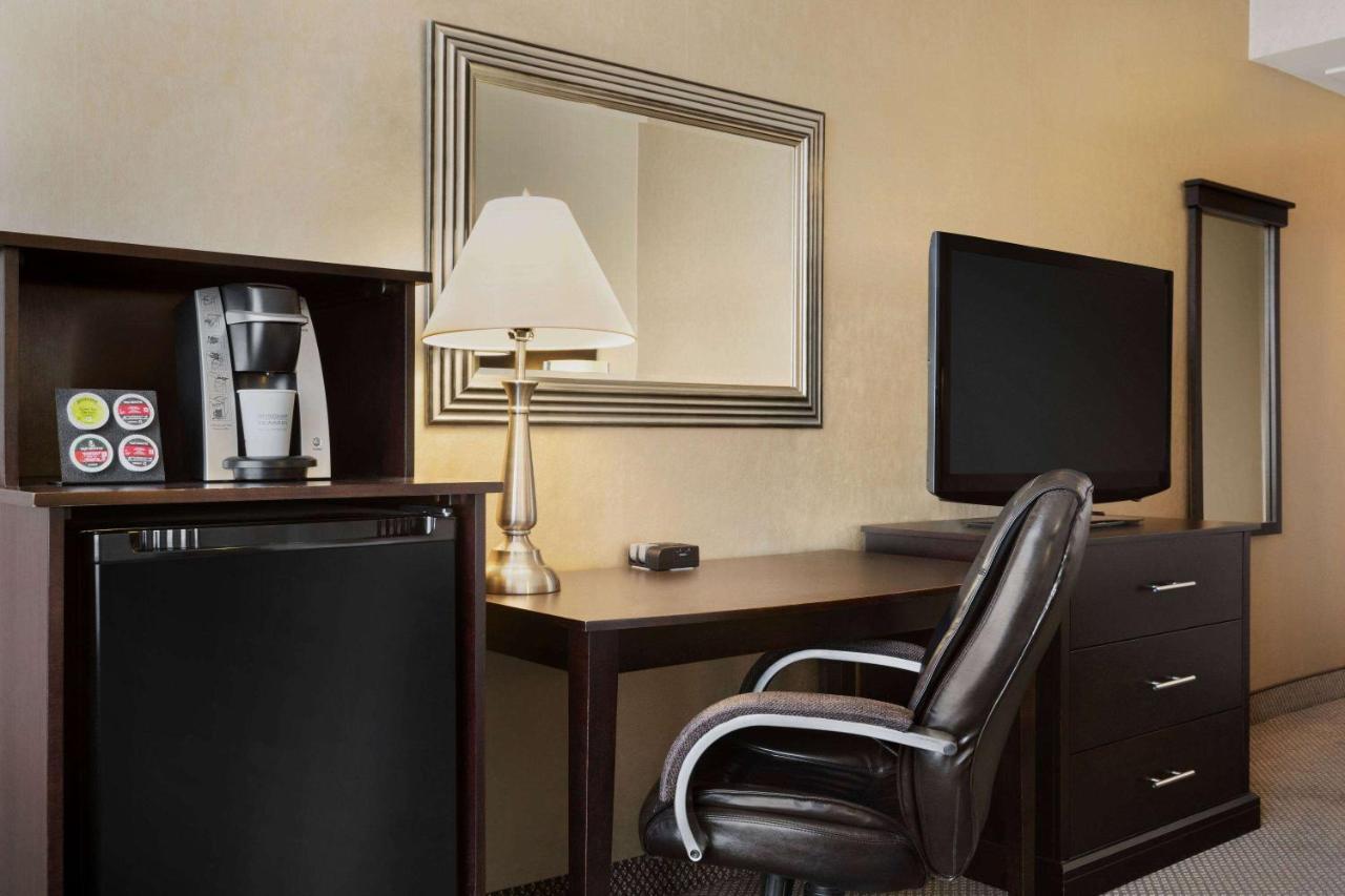 Travelodge By Wyndham Quebec City Hotel & Convention Centre Eksteriør bilde