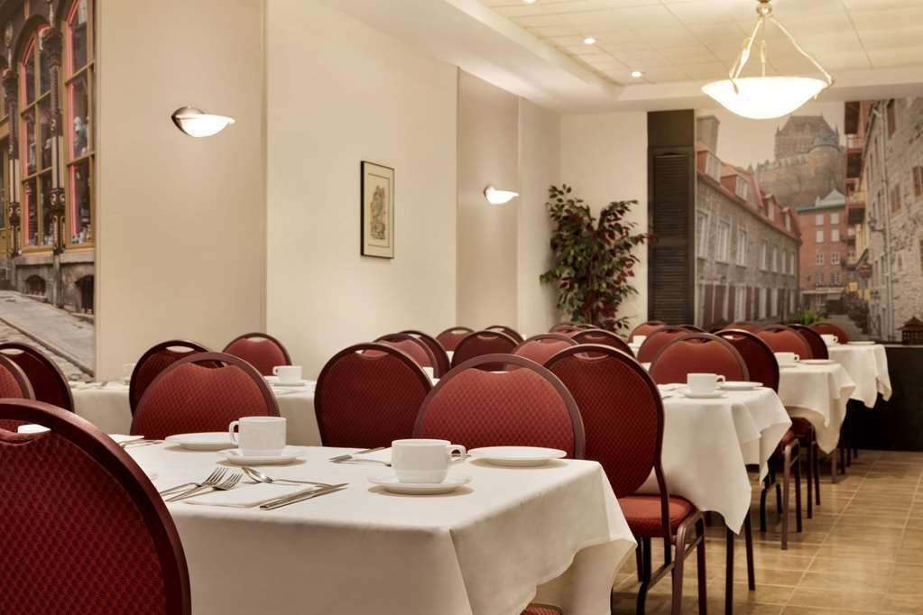 Travelodge By Wyndham Quebec City Hotel & Convention Centre Restaurant bilde