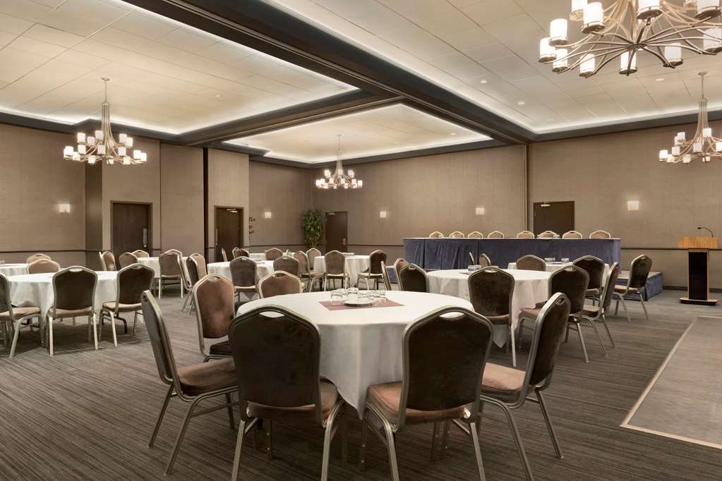 Travelodge By Wyndham Quebec City Hotel & Convention Centre Rom bilde